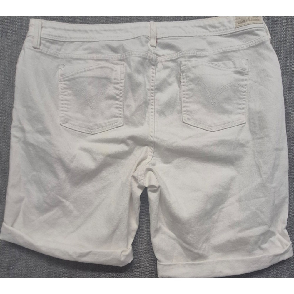 Levi Strauss women's white‎ denim shorts 22W cuffed legs 9" inseam classic - Picture 13 of 14